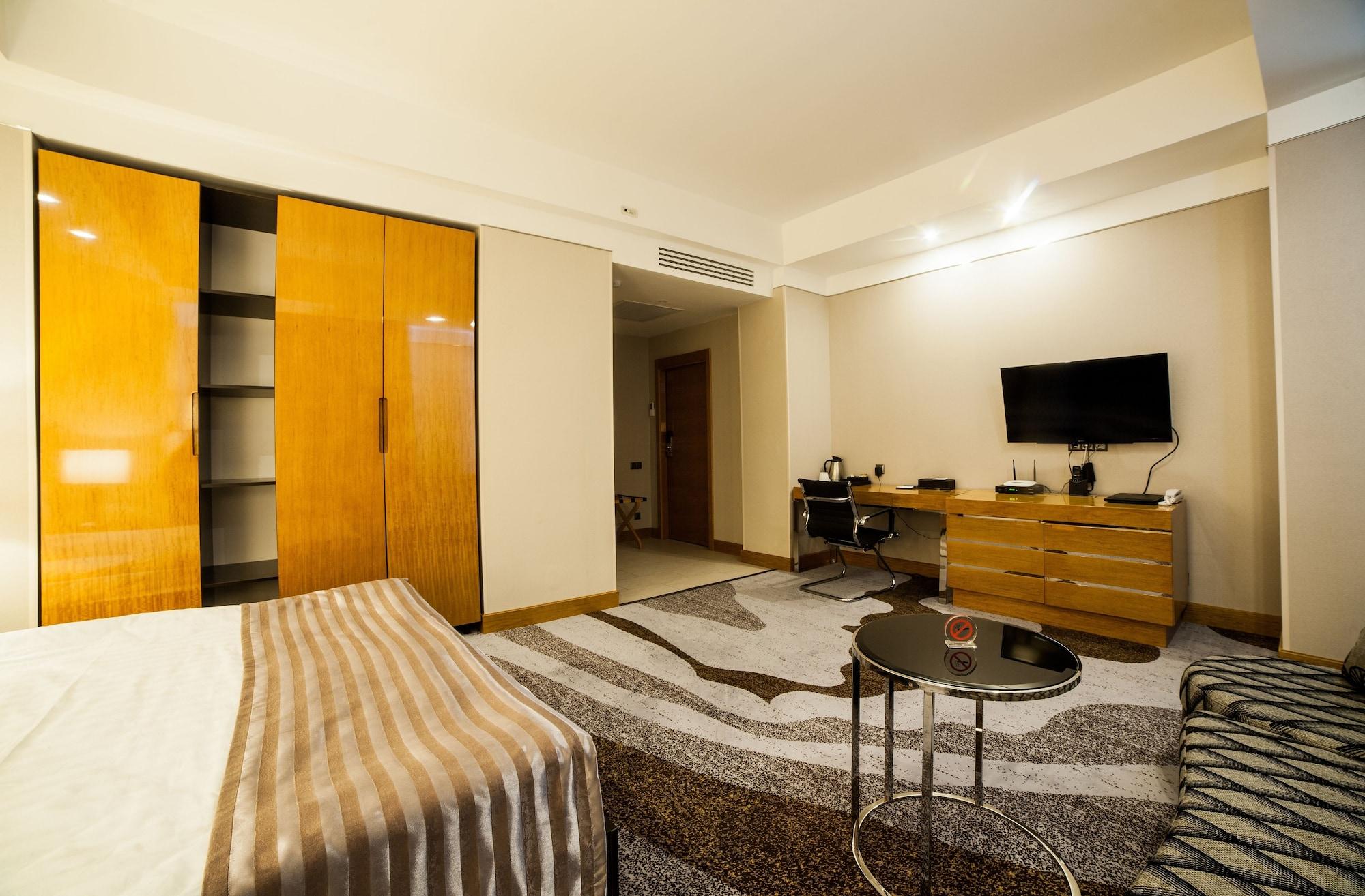 Absolute Hotel Astana Eksteriør bilde