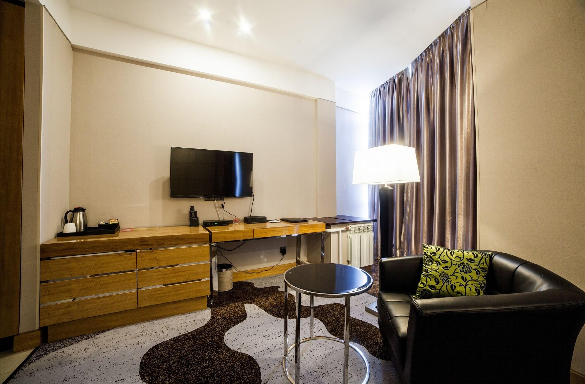 Absolute Hotel Astana Eksteriør bilde