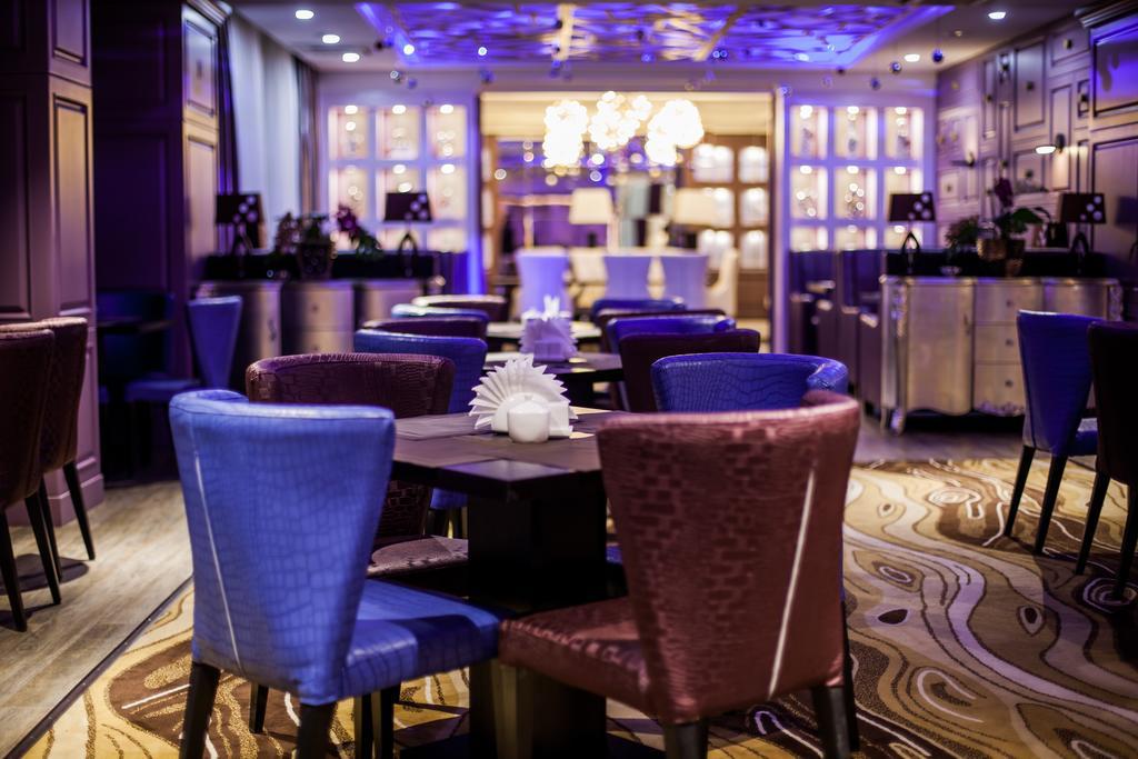 Absolute Hotel Astana Eksteriør bilde