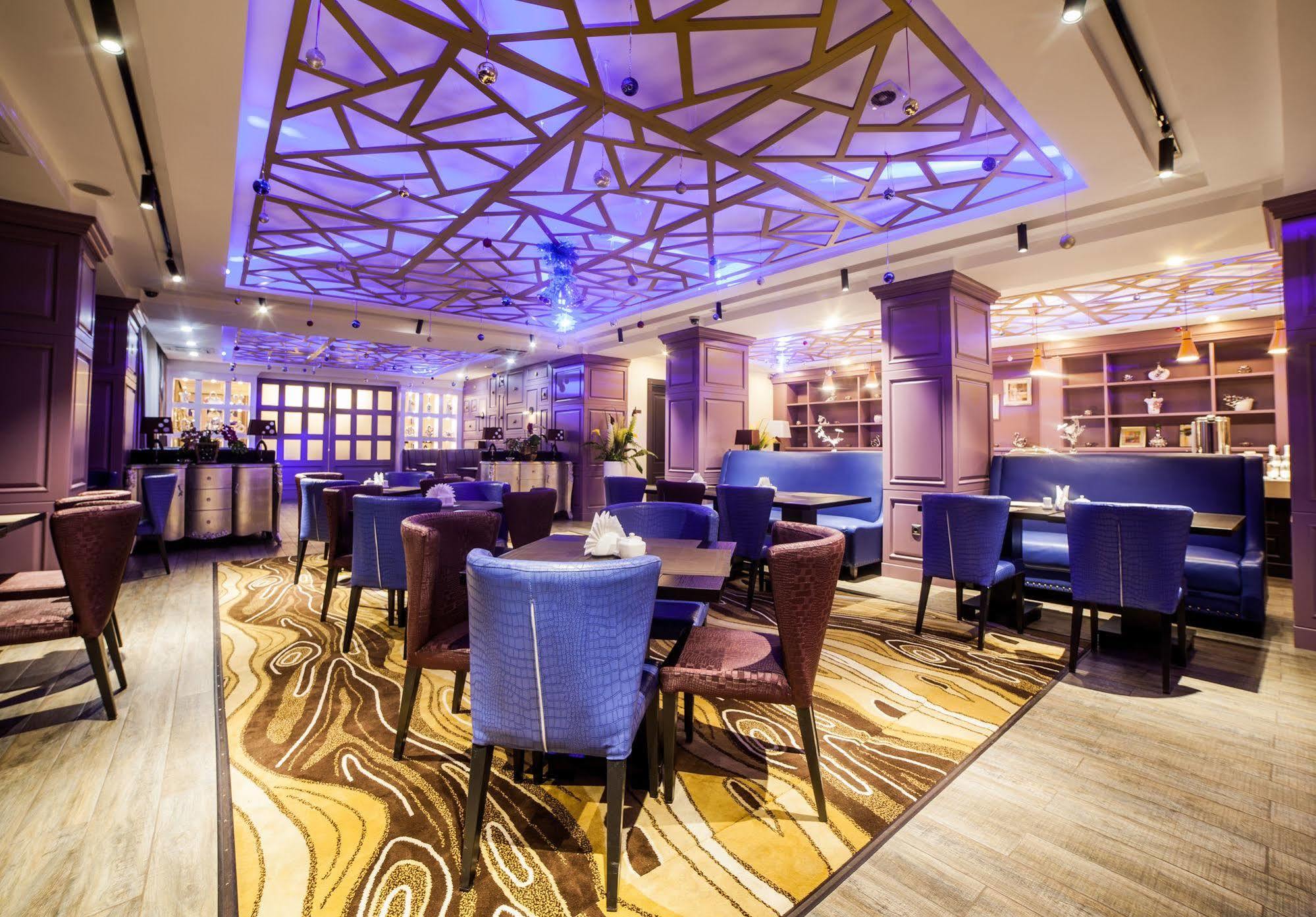 Absolute Hotel Astana Eksteriør bilde